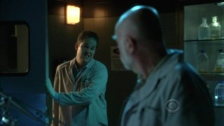 David Berman e Robert David Hall nell'episodio 'Kill me if you can' della serie tv CSI - Las Vegas