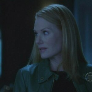 Marg Helgenberger nell'episodio 'Kill me if you can' della serie tv CSI: Crime Scene Investigation