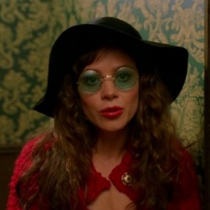 Anna Friel in una scena dell'episodio 'Amare Delizie' della prima stagione di Pushing Daisies