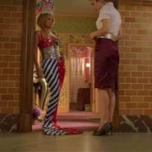 Kristin Chenoweth in uno dei costumi del mitico duo Darlings nell'episodio 'Il profumo del successo' della serie tv Pushing Daisies