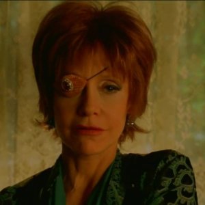 Swoosie Kurtz in un momento dell'episodio 'Corpo Surgelato' della serie tv Pushing Daisies