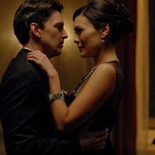 Andrew McCarthy danza con Lindsay Price nell'episodio 'Chapter Six: Take the High Road' della prima stagione di Lipstick Jungle