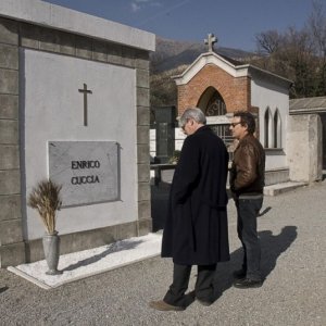 Ricky Tognazzi ed Enzo Iacchetti in una scena del film L'ultimo crodino
