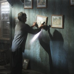 John Terry in una scena dell'episodio Namaste di Lost