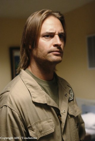 Josh Holloway è Sawyer nell'episodio LaFleur di Lost