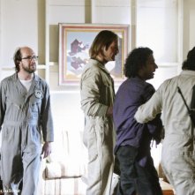 Josh Holloway, Naveen Andrews e Daniel Dae Kim in una scena dell'episodio Namaste di Lost