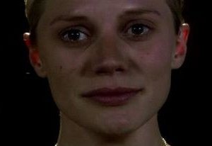 Katee Sackhoff in una scena dell'episodio 'Islanded in a Stream of Stars' della quarta stagione di Battlestar Galactica