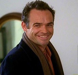 Paul Blackthorne in una scena dell'episodio 'ChapterSeventeen; Bye, Bye Baby' della serie tv Lipstick Jungle