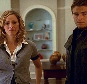 Robert Buckley e Kim Raver dicono addio al piccolo Charlie nell'episodio 'ChapterSeventeen; Bye, Bye Baby' della serie tv Lipstick Jungle