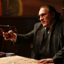 Gérard Depardieu in una scena del film Nemico pubblico n°1 - L'istinto di morte