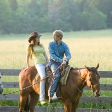 Miley Cyrus e Lucas Till in una sequenza del film Hannah Montana: The Movie
