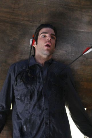 Zachary Quinto in una scena di Shades of Gray da Heroes