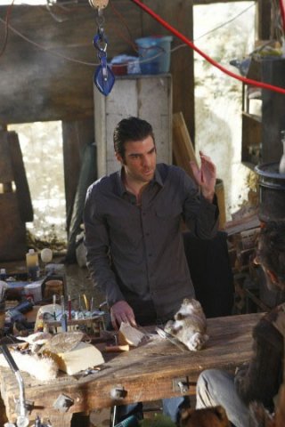 Zachary Quinto in una scena di Shades of Gray della terza stagione di Heroes