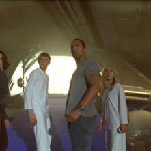 Carla Gugino Alexander Ludwig Dwayne Johnson E Annasophia Robb In Una Scena Del Film Corsa A Witch Mountain 108038