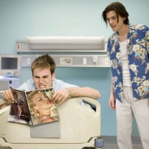 Zach Cregger e Trevor Moore in una sequenza del film Miss March
