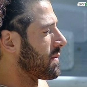 Grande Fratello 9 - un primo piano di Alberto Scrivano, l'ormeggiatore genovese del GF9