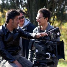 Il regista Valerio D'Annunzio sul set del film Aria
