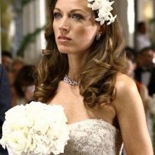 La bella Natalie Zea in abito da sposa  in Dirty Sexy Money, episodio: Il Matrimonio