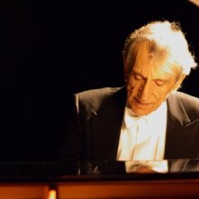 Roberto Herlitzka in una sequenza del film Aria