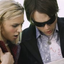 Seth Gabel e Samaire Armstrong nell'episodio ' The Chiavennasca ' della serie tv Dirty Sexy Money