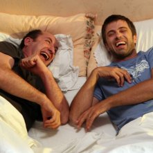 Antonio Albanese e Kim Rossi Stuart in un'immagine del film Una questione di cuore