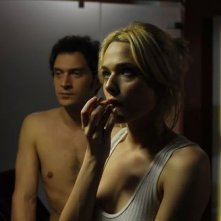 Claudio Santamaria e Laura Chiatti in una scena del film Il caso dell'infedele Klara