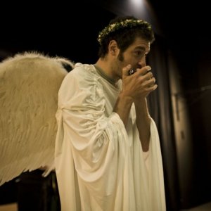 Francesco Signa in una scena del film Tutta colpa di Giuda