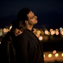 Kasia Smutniak e Fabio Troiano in una romantica scena del film Tutta colpa di Giuda