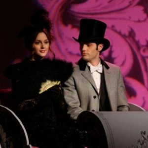 Leighton Meester e Penn Badgley nell'episodio The Age of Dissonance di Gossip Girl