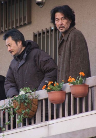 Kiyoshi Kurosawa e Koji Yakusho in una scena del film Tokyo Sonata