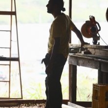 Naveen Andrews nell'episodio He's Our You di Lost