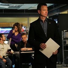 Gary Sinise in primo piano durante un momento dell'episodio 'Communication Breakdown' della serie tv CSI - New York