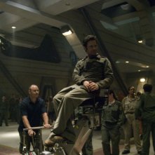 James Callis sul set dell'episodio 'Daybreak: Part 1' di Battlestar Galactica