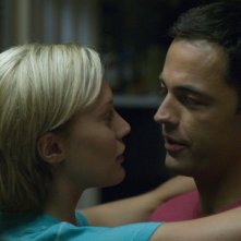 Katee Sackhoff e Tobias Mehler in una scena dell'episodio 'Daybreak: Part 1' dell'ultima stagione di Battlestar Galactica