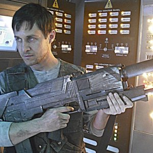 Yuri Lowenthal in una scena dell'episodio Last Voyage of the Jimmy Carter di The Sarah Connor Chronicles