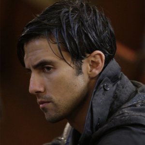 Milo Ventimiglia in una scena tratta da Into Asylum dalla terza stagione di Heroes