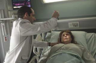 Peter Jacobson in una scena tratta da Simple Explanation di Dr. House: Medical Division