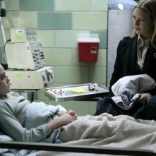 Spencer List Ed Anna Torv In Una Foto Di Scena Dell Episodio Inner Child Di Fringe 109538