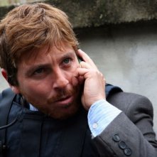 Claudio Gioè in una sequenza della serie tv Squadra Antimafia - Palermo oggi