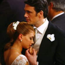 Giulia Michelini e Paolo Ricca in una scena della serie tv Squadra Antimafia - Palermo oggi