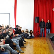 Il regista Giovanni Veronesi con gli studenti romani alla conferenza stampa per Aspettando il Festival di Roma 2009