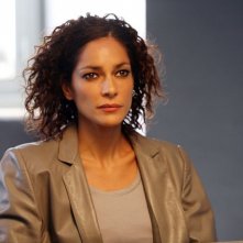 Simona Cavallari è il Vice Procuratore Claudia Mares nella serie tv Squadra Antimafia - Palermo oggi