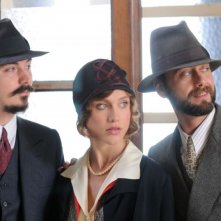 Gualtiero Burzi, Gabriella Pession e Maurizio Marchetti in un'immagine del film tv Lo smemorato di Collegno