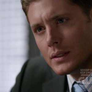 Jensen Ackles in un intenso primo piano nell'episodio 'It's a Terrible Life' della quarta stagione di Supernatural