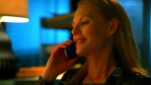 Marg Helgenberger in una scena dell'episodio 'Turn, Turn, Turn' della nona stagione di CSI - Las Vegas