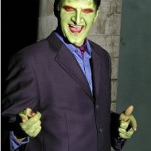 Andy Hallett in una immagine promo della serie Angel