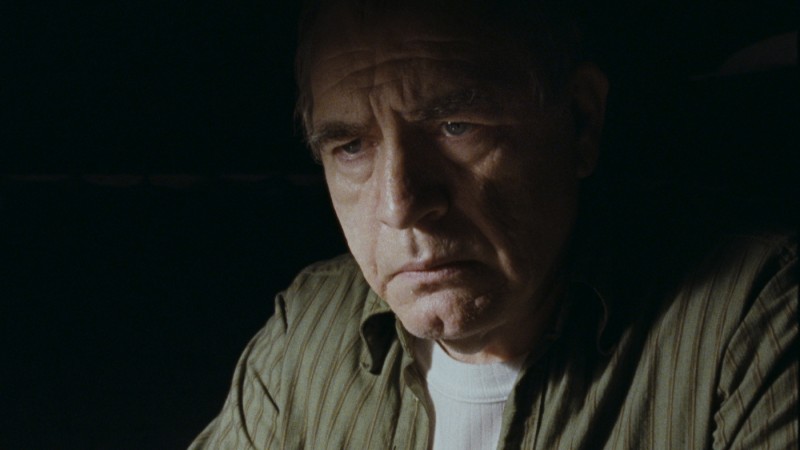 Brian Cox in una scena del film Prison Escape
