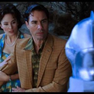 Jody Thompson e Eric McCormack in una scena del film Alien Trespass