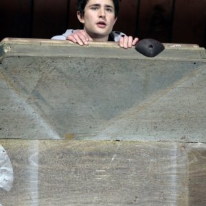 Matt Dallas in una scena dell'episodio 'Equilibri Precari' della seconda stagione della serie Kyle XY