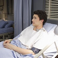 Matt Dallas nel ruolo di Kyle nell'episodio 'Udito straordinario' della serie tv Kyle XY